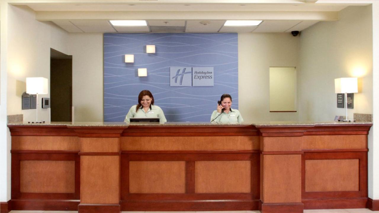 Express & Monterrey Aeropuerto By Ihg Hotel Apodaca