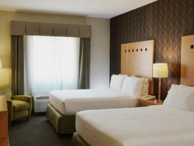 Hotel Express & Monterrey Aeropuerto By Ihg 4*