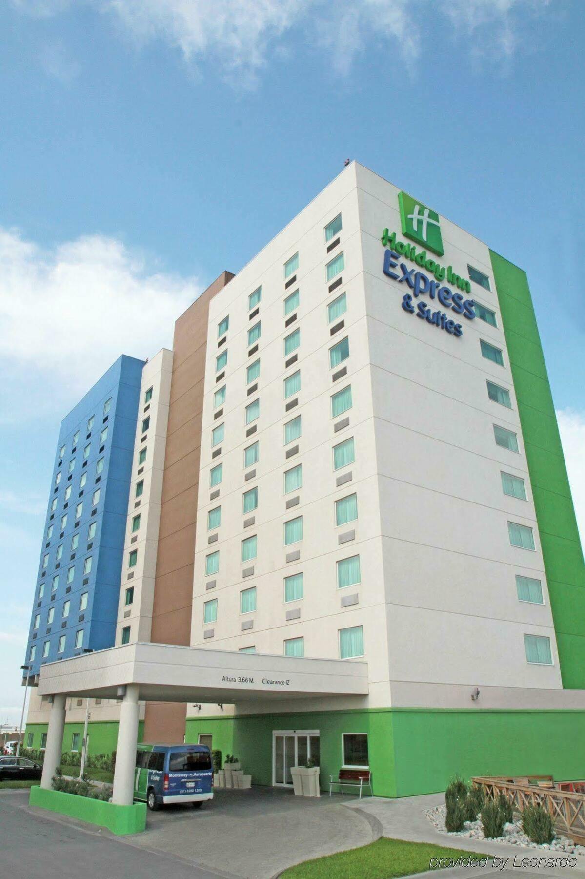 Hotel Express & Monterrey Aeropuerto By Ihg 4*